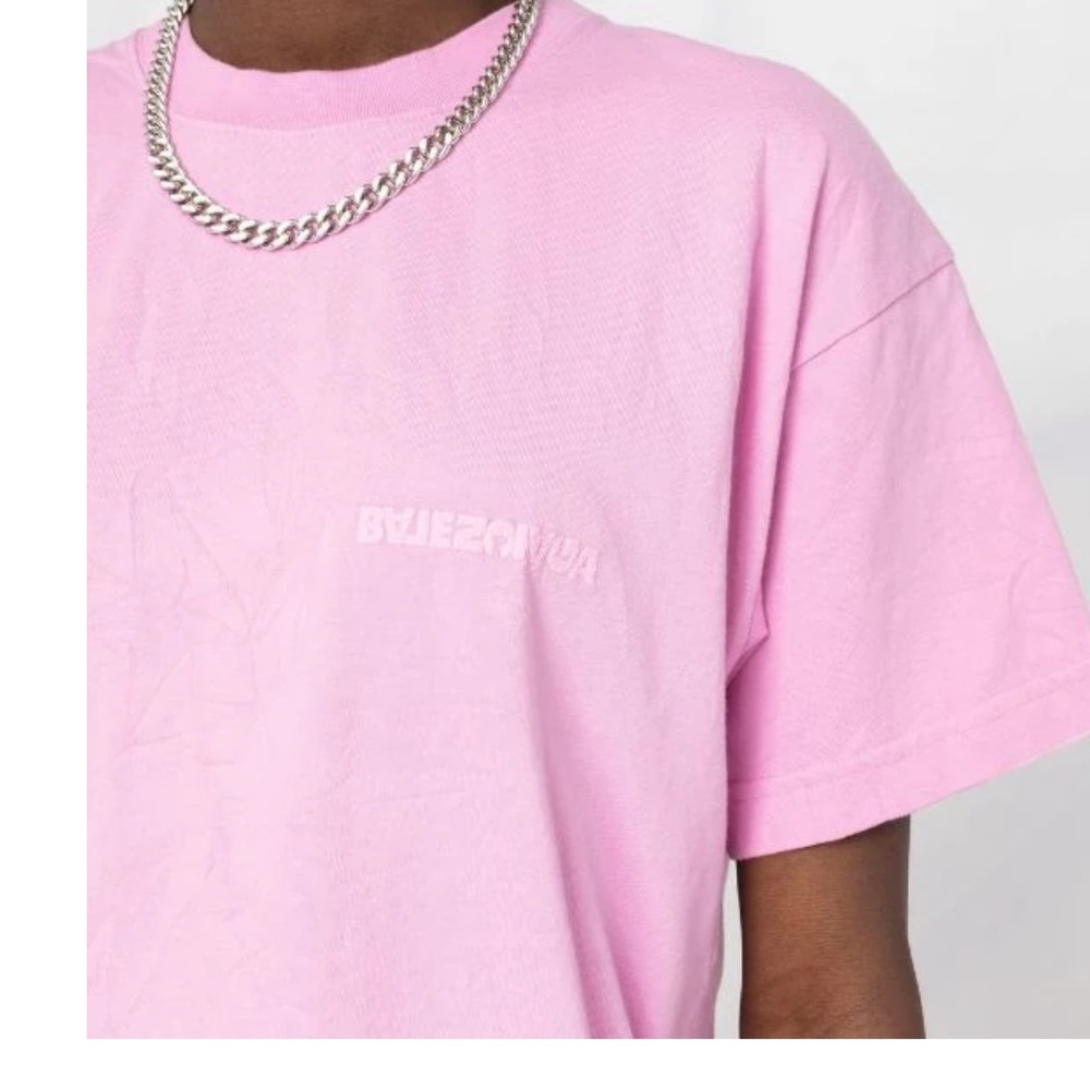Brand new BALENCIAGA 100% AUTHENTIC pink oversized logo T shirt. NWT value 1,489